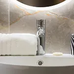 Cozy With Workspace In The Center By Renters Στσέτσιν