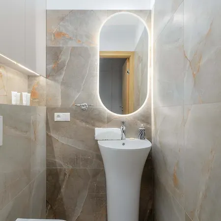 Lägenhet Cozy With Workspace In The Center By Renters Szczecin