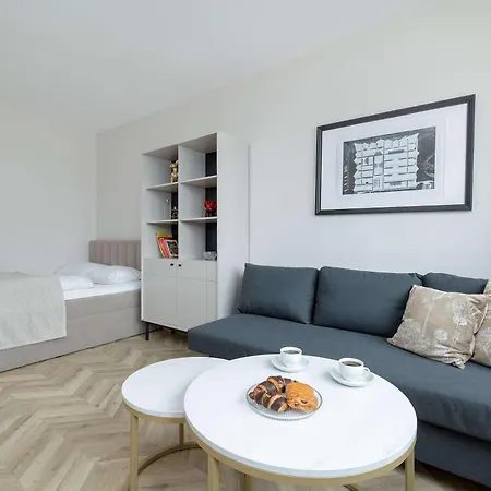 Lägenhet Cozy With Workspace In The Center By Renters *